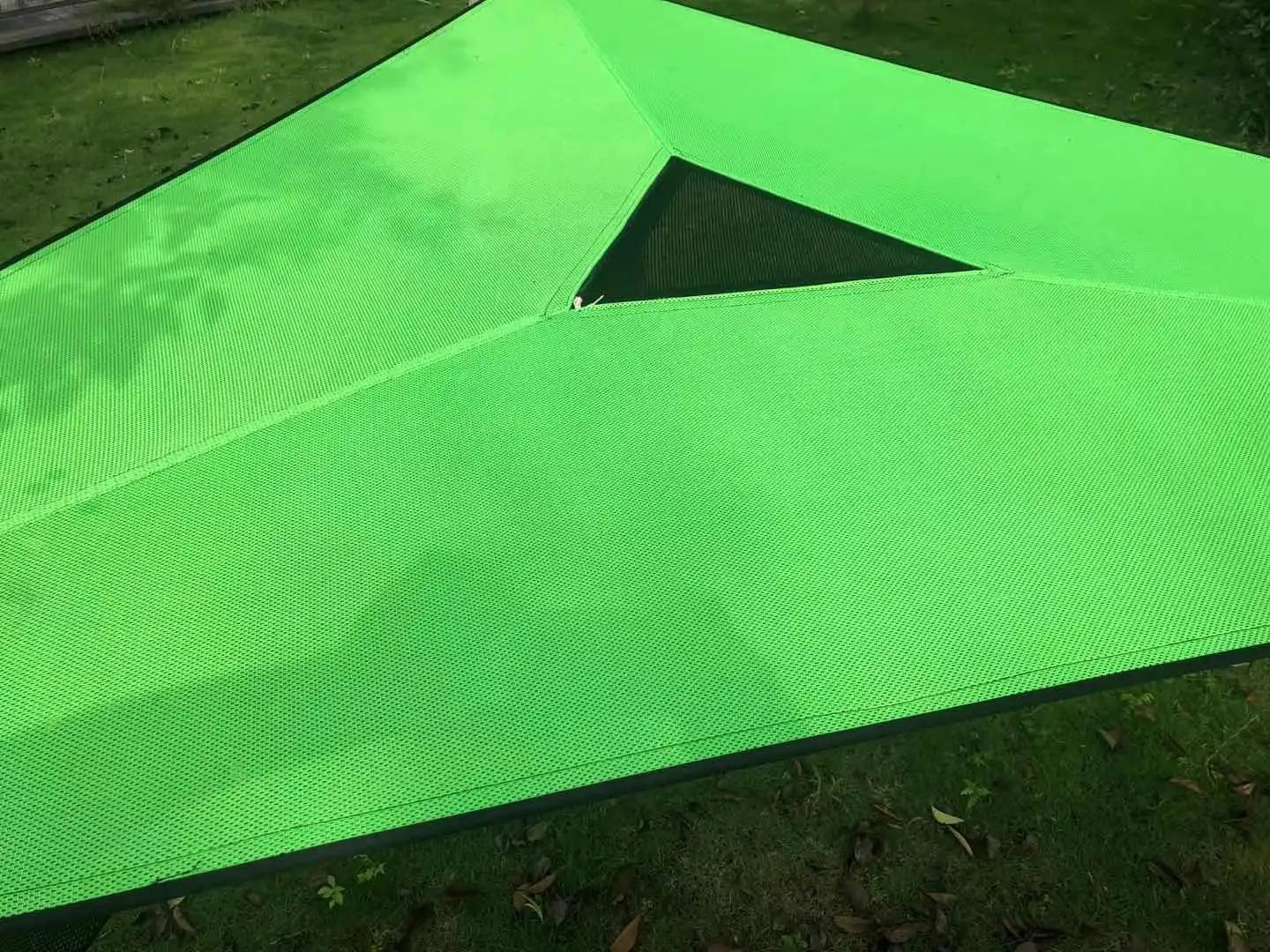 Portable Triangle Hammock – Outdoor & Garden Relaxation