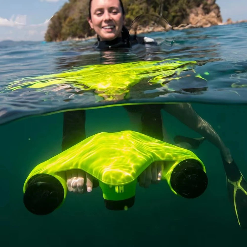 Asiwo Electric Sea Scooter 130Wh Portable Underwater Thruster, 35Mins Runtime Snorkeling Scooter for Travel, 30m Waterproof