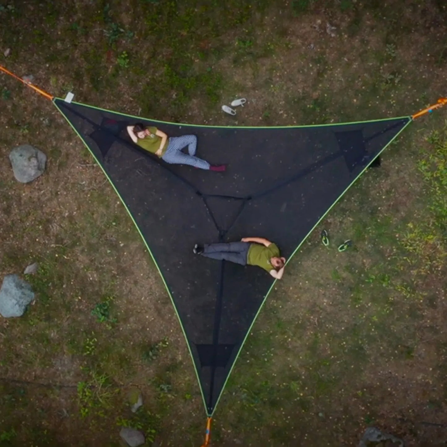Portable Triangle Hammock – Outdoor & Garden Relaxation